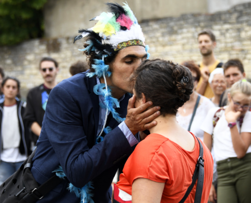 Les acteurs de la compagnie Les Fugaces jouent leur spectacle