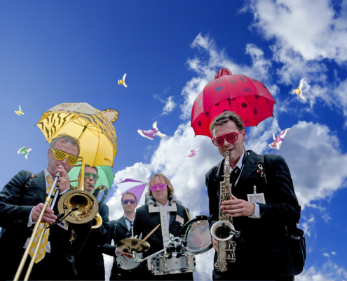 Les cinq joueurs de saxophone de la Fanfaronne de Grabbuge